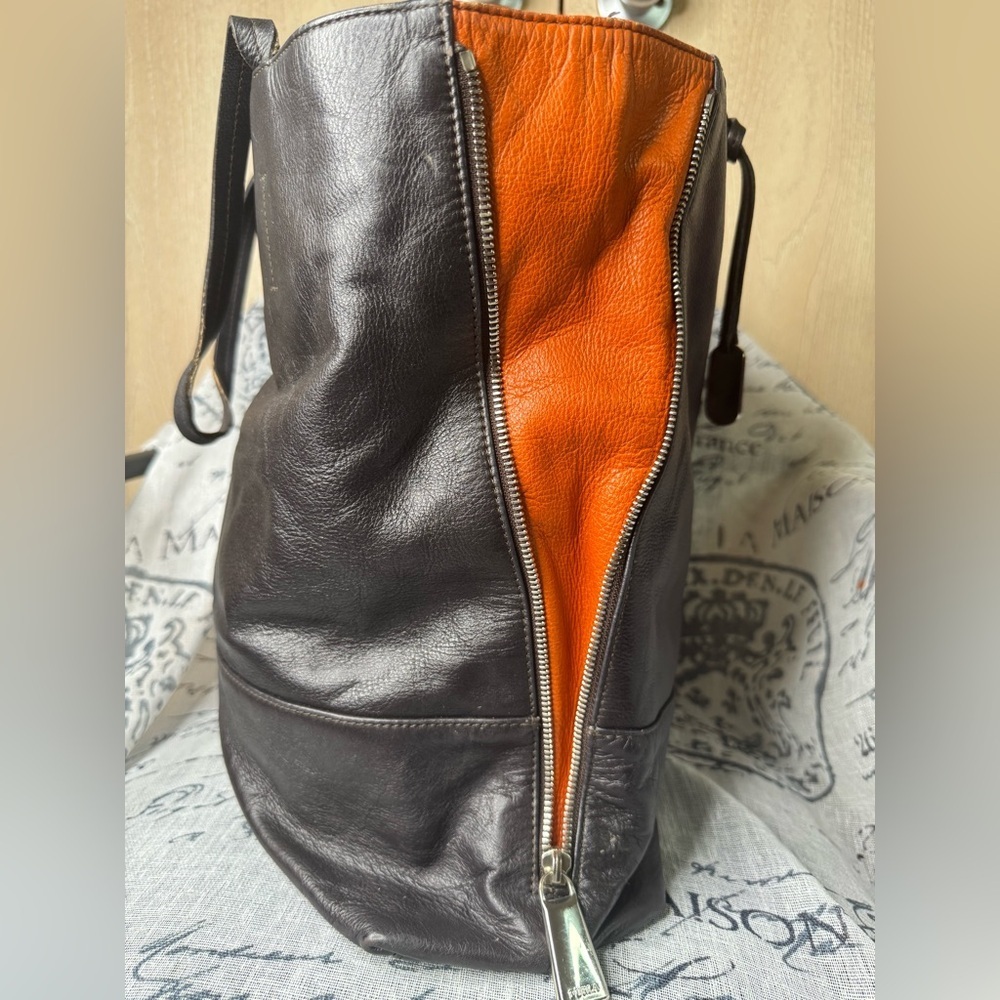 FURLA Shoulder Bag  Brown & Orange Leather  Side Zippers Large Tote Straps